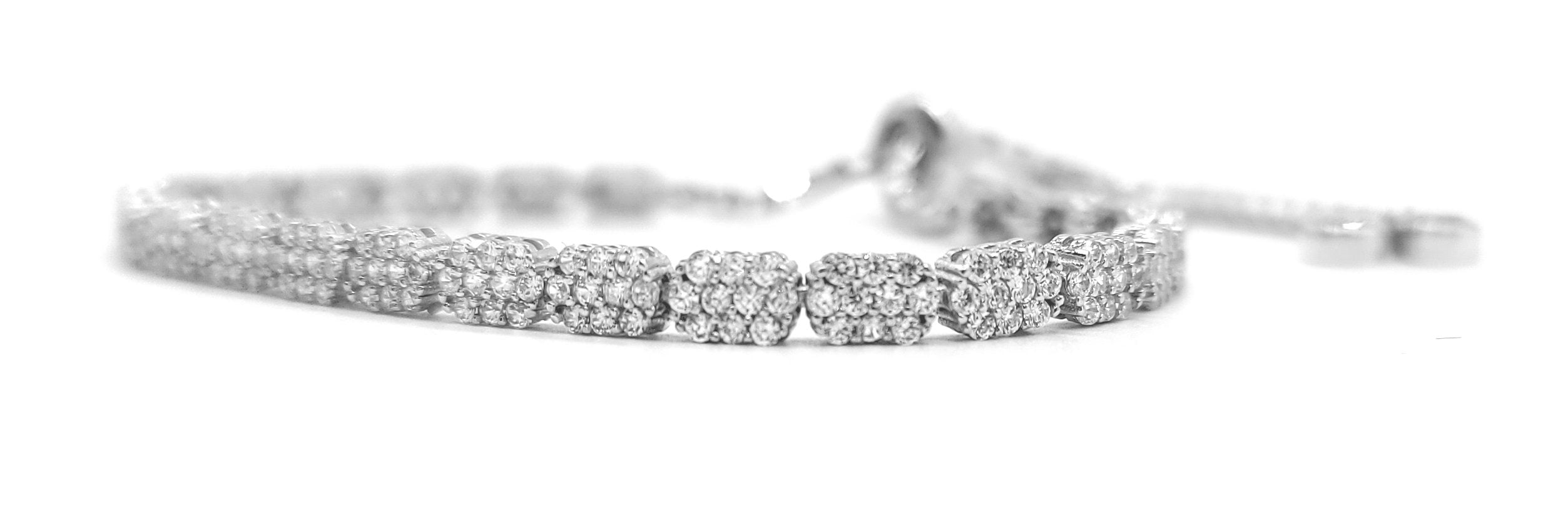 Sterling Silver Style Simple but Bold Bolo bracelet